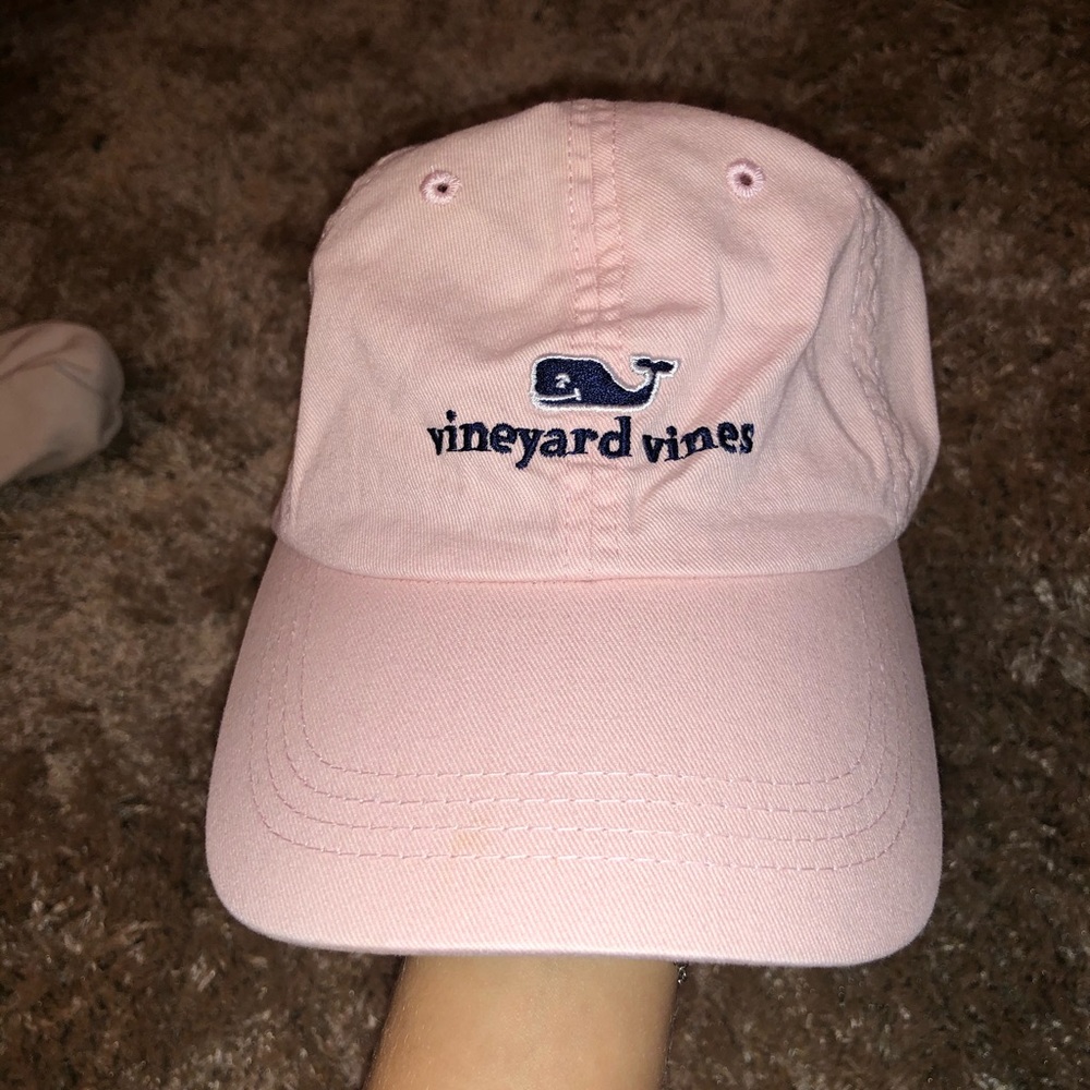 Vineyard vine hat